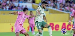 升入U21，阿森纳15岁2米门将发文庆祝并剑指挑战拉亚